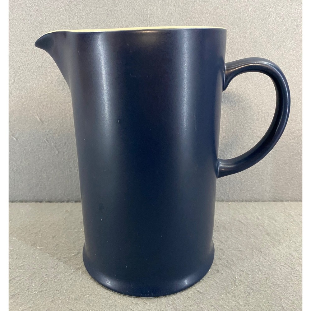 Le Creuset Matte Navy Stoneware Coffee Pot Pitcher 27oz 91028200521005 Blue